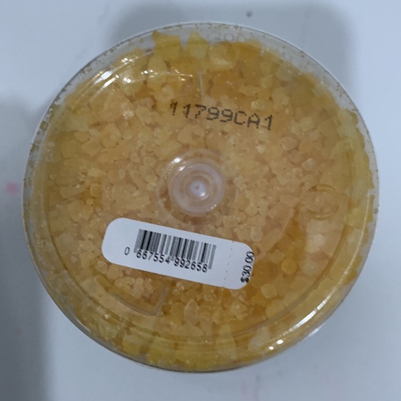 VS Tease Bath Crystals - Picture 3 of 6